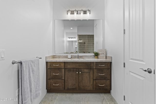 2617 W DESERT HILLS Drive, Phoenix, AZ 85086