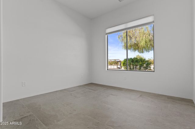 2617 W DESERT HILLS Drive, Phoenix, AZ 85086