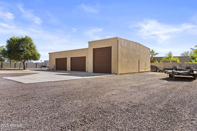 2617 W DESERT HILLS Drive, Phoenix, AZ 85086