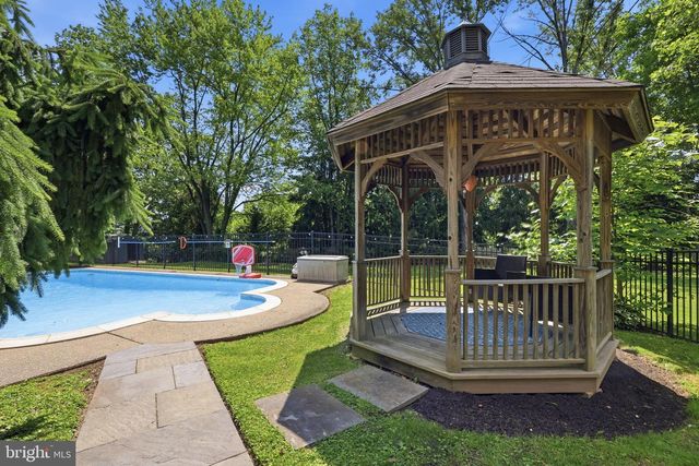 4687 WOODFIELD CIR, Doylestown, PA 18902