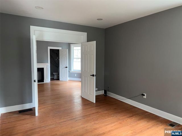 178 Berry Street, Hackensack, NJ 07601