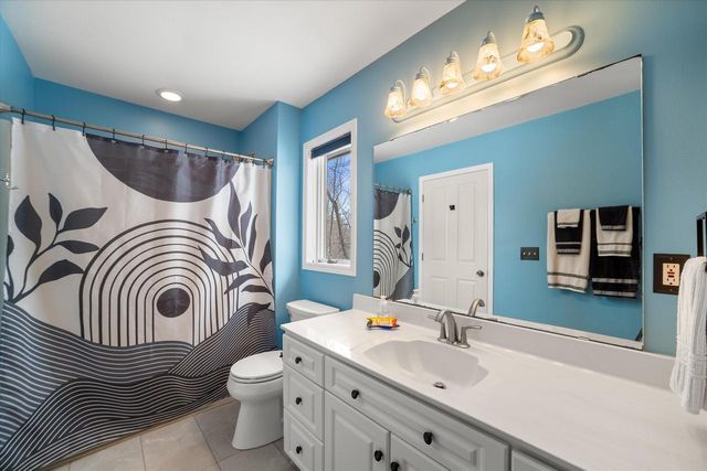 N93W25145 Bittersweet DRIVE, Sussex, WI 53089