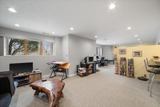 N93W25145 Bittersweet DRIVE, Sussex, WI 53089