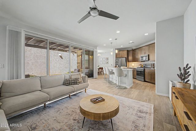 2583 S ENTWISTLE Street, Gilbert, AZ 85295