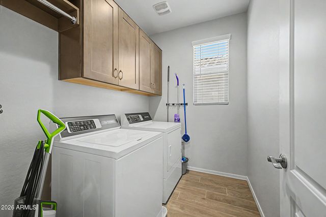 2583 S ENTWISTLE Street, Gilbert, AZ 85295