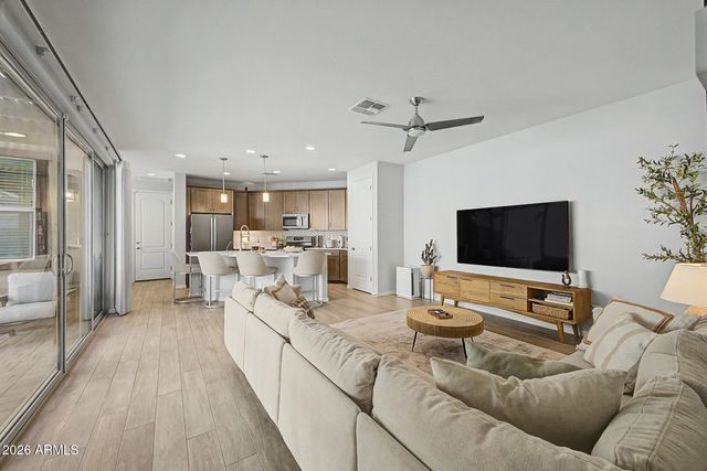 2583 S ENTWISTLE Street, Gilbert, AZ 85295