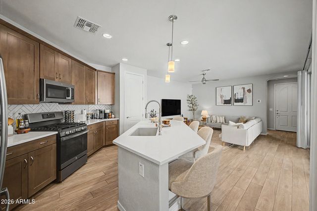 2583 S ENTWISTLE Street, Gilbert, AZ 85295