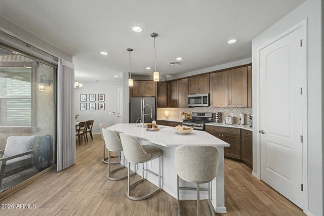 2583 S ENTWISTLE Street, Gilbert, AZ 85295