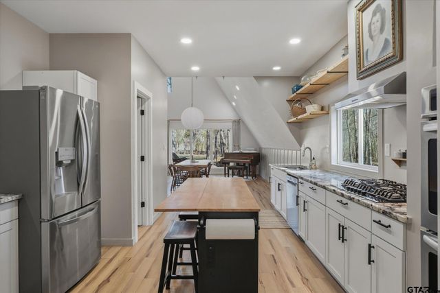 15683 County Rd 472, Tyler, TX 75706