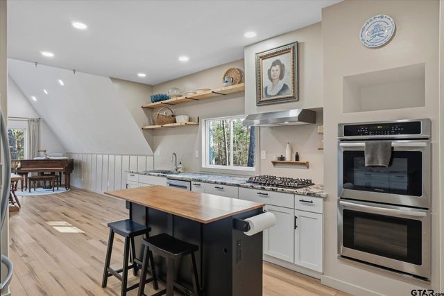 15683 County Rd 472, Tyler, TX 75706