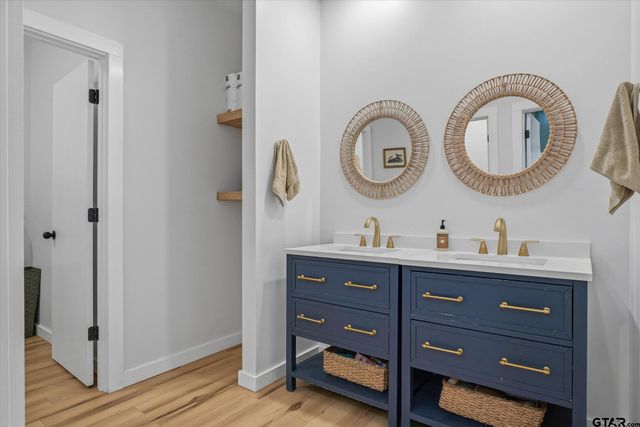 15683 County Rd 472, Tyler, TX 75706