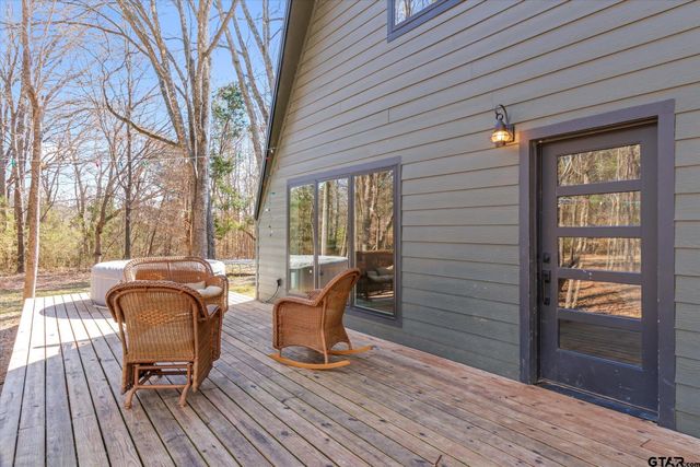 15683 County Rd 472, Tyler, TX 75706