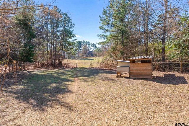 15683 County Rd 472, Tyler, TX 75706