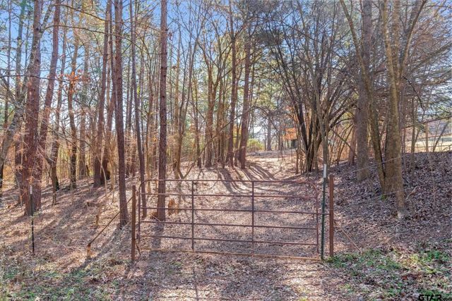 15683 County Rd 472, Tyler, TX 75706