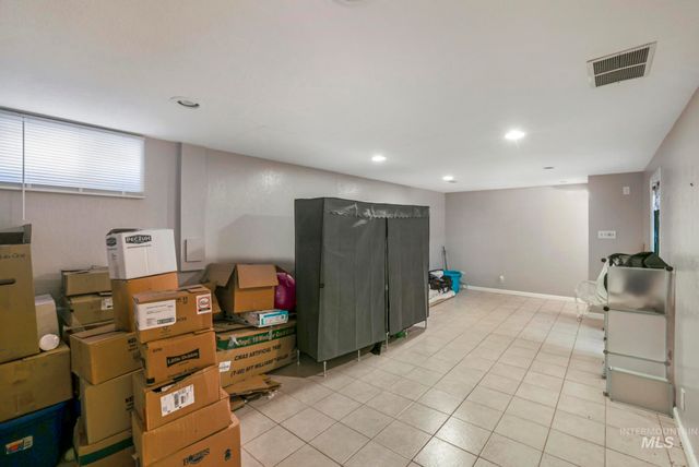 833 Madrona St N, Twin Falls, ID 83301