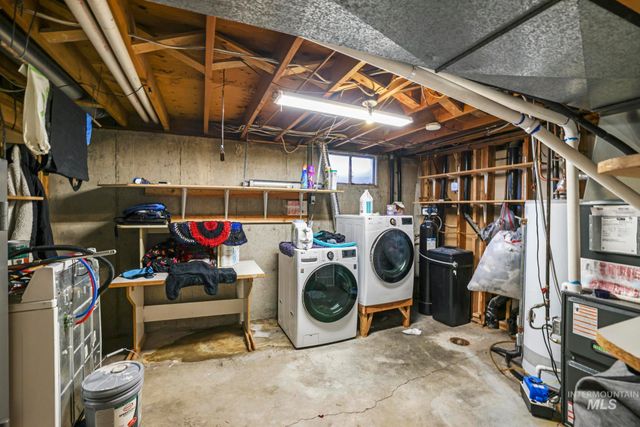 833 Madrona St N, Twin Falls, ID 83301