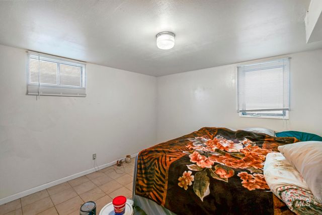 833 Madrona St N, Twin Falls, ID 83301