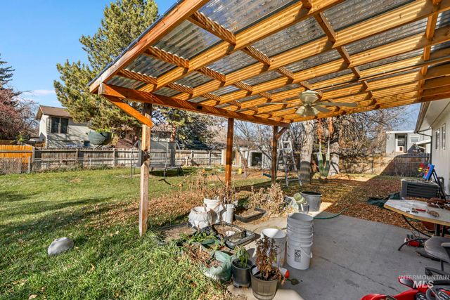 833 Madrona St N, Twin Falls, ID 83301