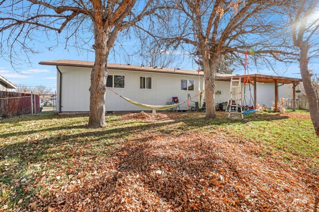 833 Madrona St N, Twin Falls, ID 83301