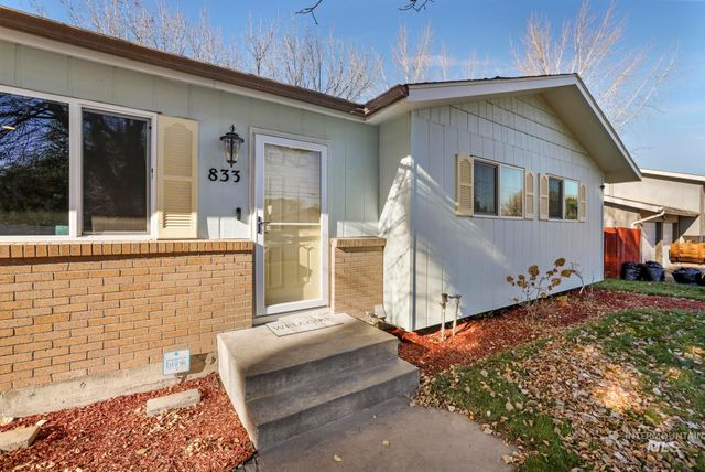 833 Madrona St N, Twin Falls, ID 83301
