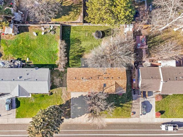 833 Madrona St N, Twin Falls, ID 83301