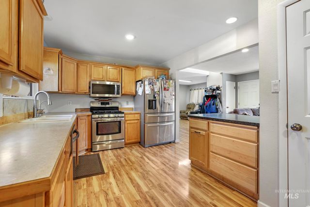 833 Madrona St N, Twin Falls, ID 83301