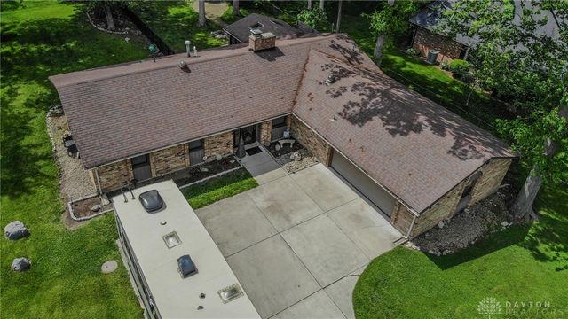 2693 Ehrhart Drive, Springfield, OH 45502