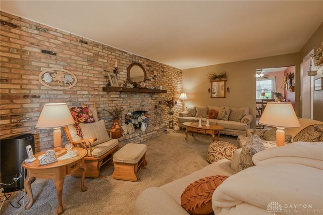 2693 Ehrhart Drive, Springfield, OH 45502