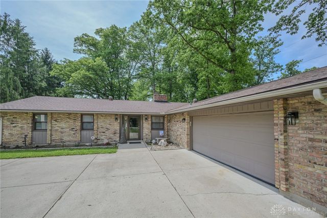 2693 Ehrhart Drive, Springfield, OH 45502