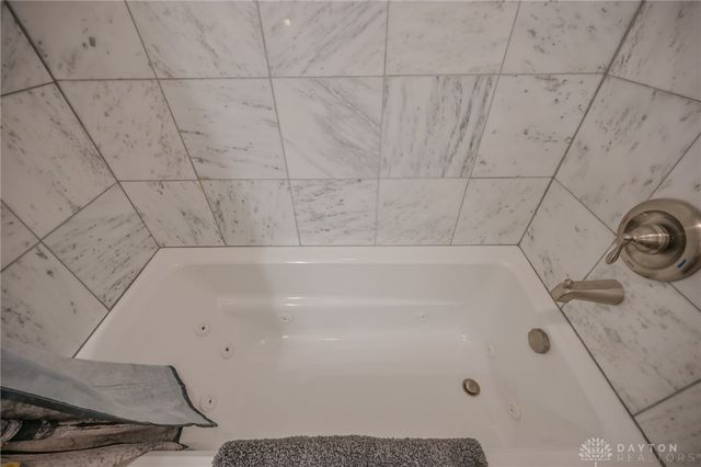 2693 Ehrhart Drive, Springfield, OH 45502
