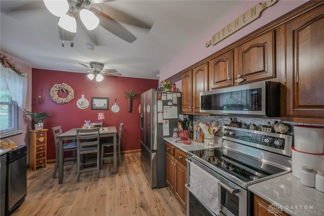2693 Ehrhart Drive, Springfield, OH 45502