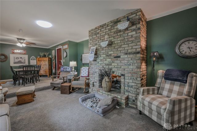 2693 Ehrhart Drive, Springfield, OH 45502