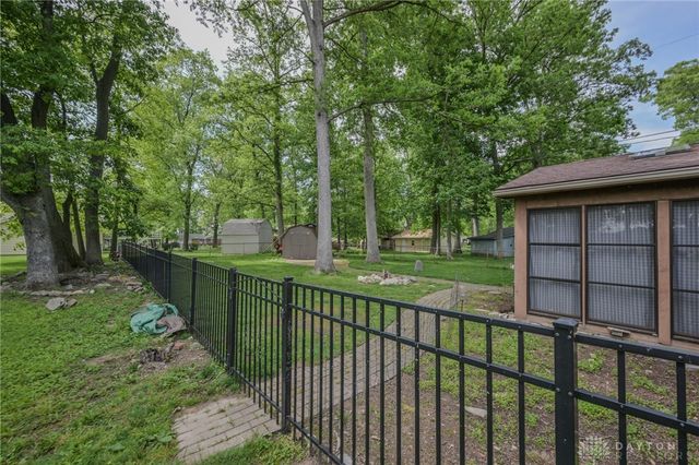 2693 Ehrhart Drive, Springfield, OH 45502