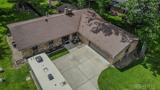 2693 Ehrhart Drive, Springfield, OH 45502