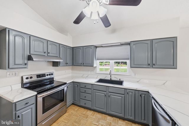 21 TRAVELLER CIRCLE, Montross, VA 22520