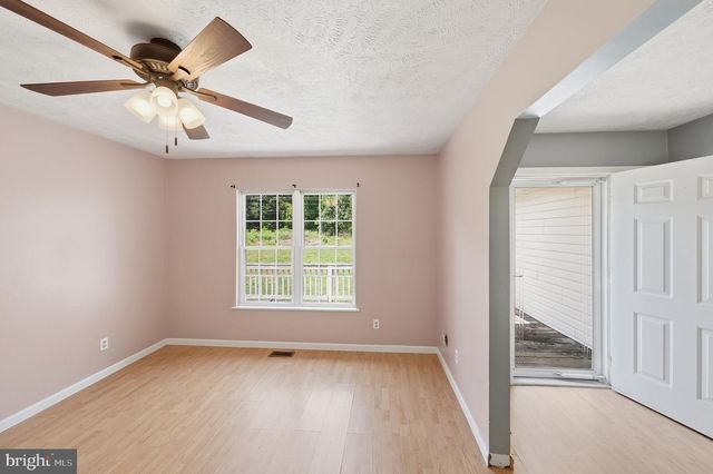 21 TRAVELLER CIRCLE, Montross, VA 22520