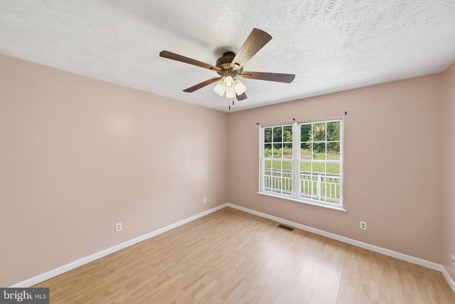 21 TRAVELLER CIRCLE, Montross, VA 22520