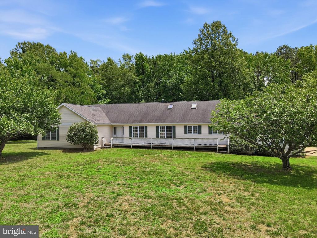 21 TRAVELLER CIRCLE, Montross, VA 22520