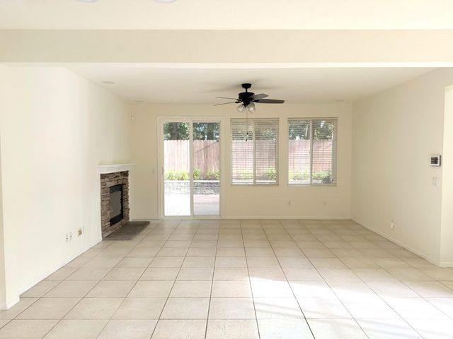 1463 Estrella Way, Turlock, CA 95382