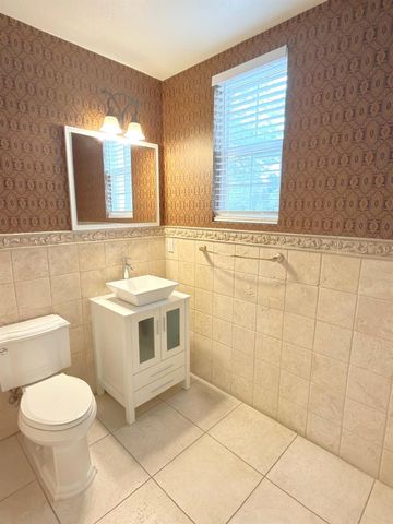 1463 Estrella Way, Turlock, CA 95382