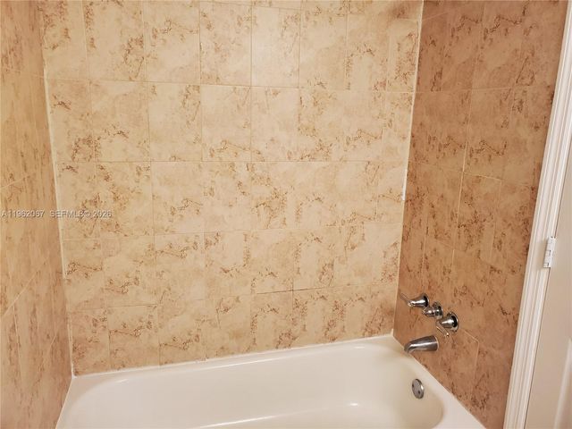 1300 Moffett St 109, Hallandale Beach, FL 33009