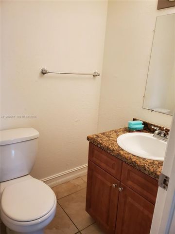 1300 Moffett St 109, Hallandale Beach, FL 33009