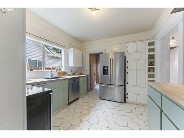 2510 Se 47TH Ave Se, Portland, OR 97206