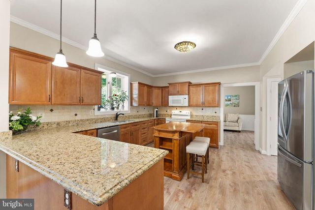 389 CLAGETT ST SW, Leesburg, VA 20175