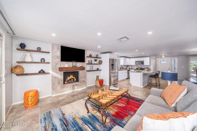 525 N Bonanza Avenue, Tucson, AZ 85748