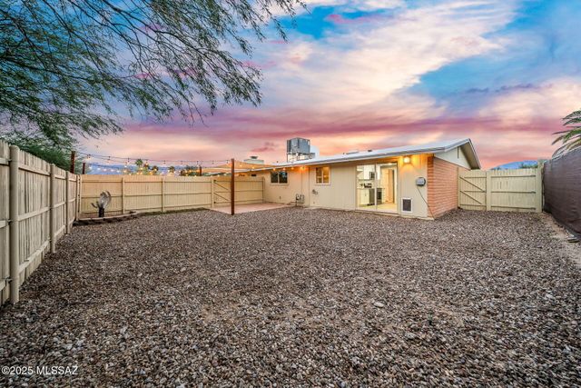525 N Bonanza Avenue, Tucson, AZ 85748