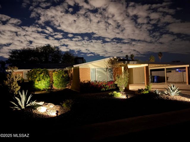 525 N Bonanza Avenue, Tucson, AZ 85748