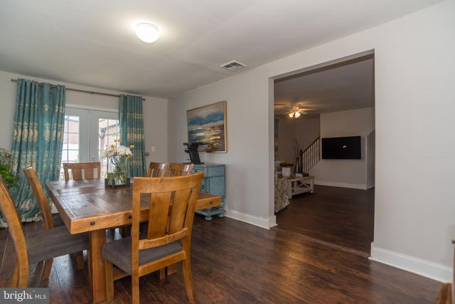 70 HUCKLEBERRY LN, Levittown, PA 19055