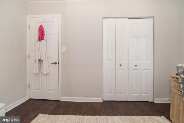 70 HUCKLEBERRY LN, Levittown, PA 19055