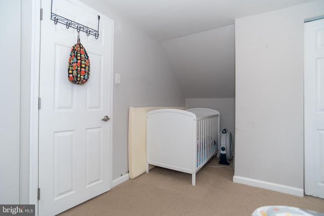 70 HUCKLEBERRY LN, Levittown, PA 19055